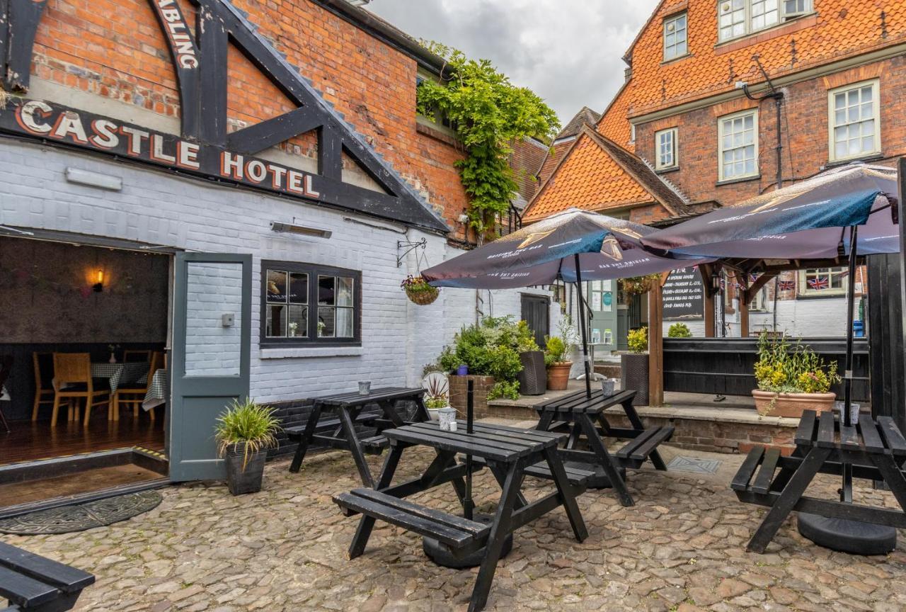 The Bear Marlborough Hotel Exterior photo